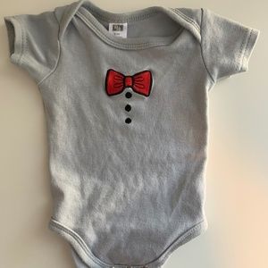 0-3M RED BOWTIE! SO CUTE!